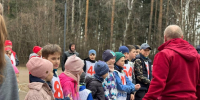 На празднике здоровья в парке «Апаринки» жителей угостили яблоками - Regions.Ru