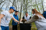 Ленинские партийцы приняли участие в городском субботнике