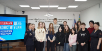 Сотрудники полиции и общественница Ленинского округа провели встречу со студентами - Видное-ТВ