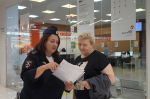 В Ленинском г.о. сотрудница полиции рассказала гражданам о преимуществах электронных государственных услуг